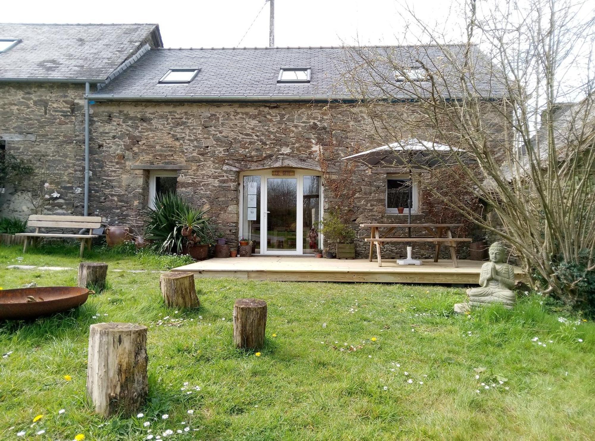 Le Jardin Enchanteur, Chaleureuse Maison D'Hotes Eco-Responsable, Calme Et Accueillante Lopérec Esterno foto